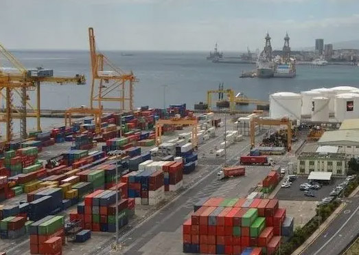 El puerto de Tenerife realizará obras de mejora en el dique del Este